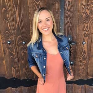 Meet your Posher, Lacey